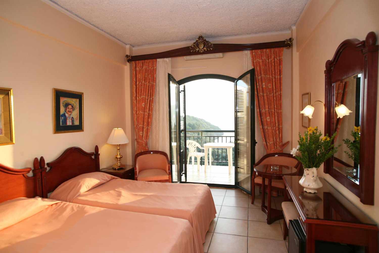 Cnic Paleo Artnouveau Hotel foto 48