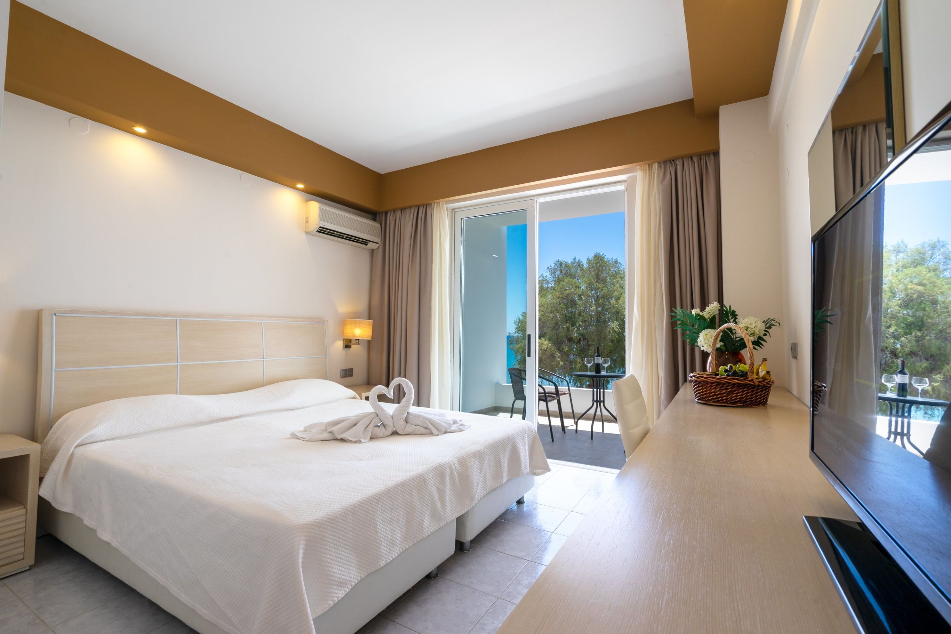 Kamari Plus Hotels foto 90