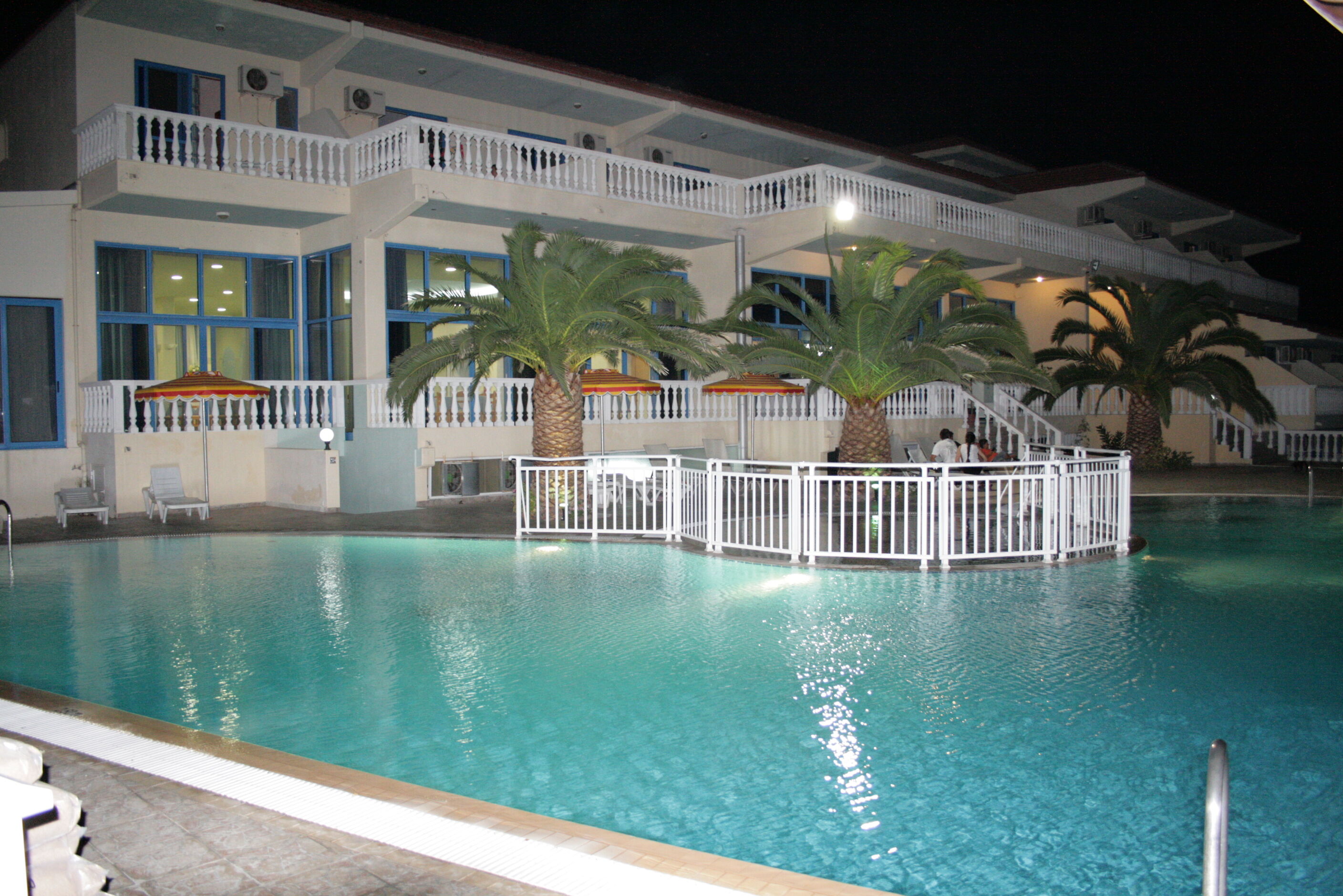 Kamari Plus Hotels foto 6