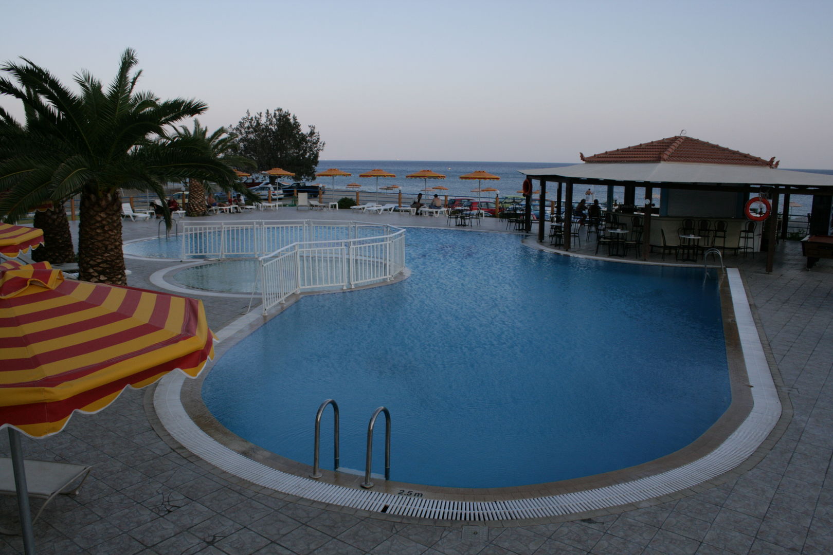 Kamari Plus Hotels foto 11