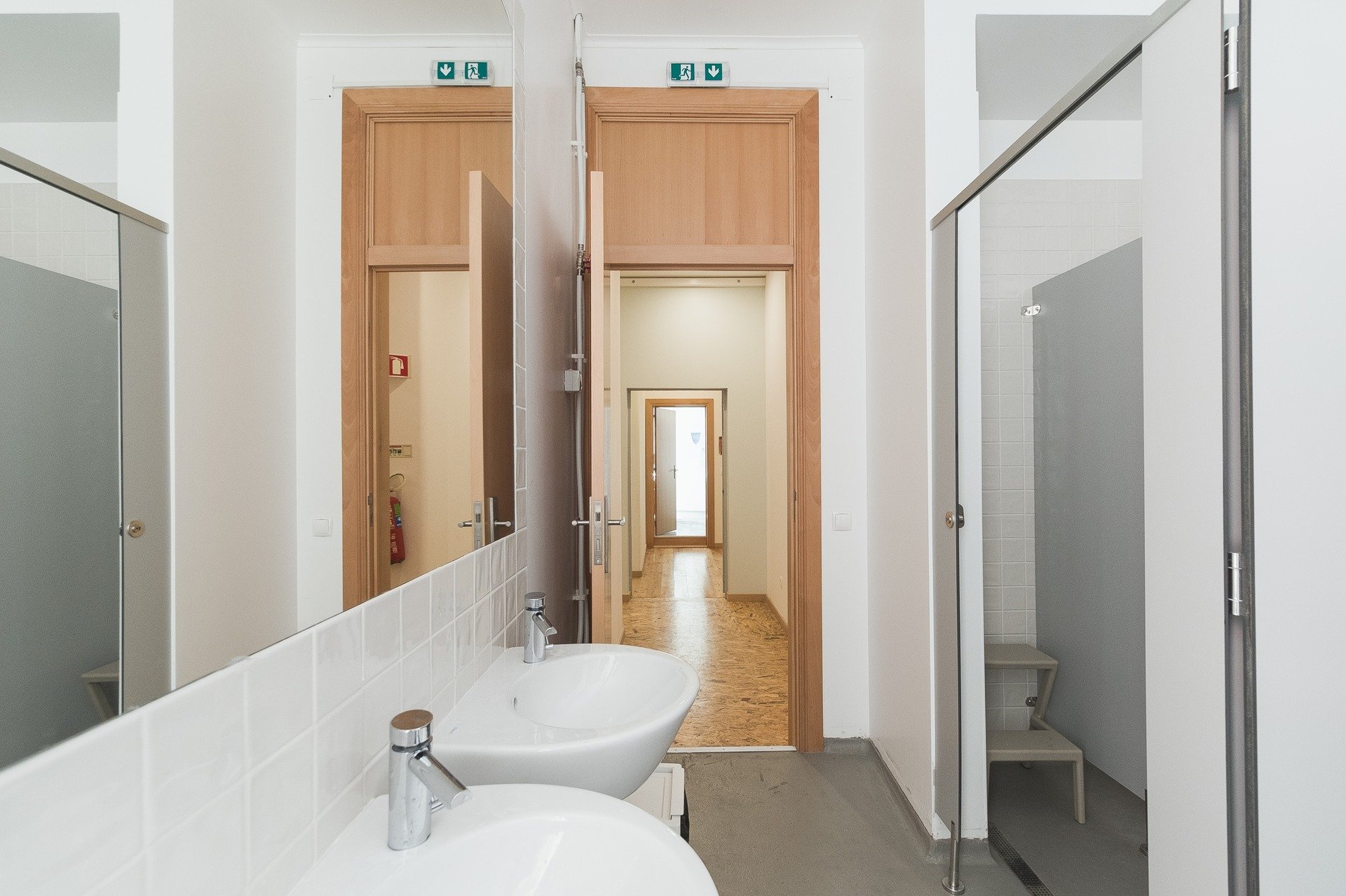 WOT Lisbon Patio image 3