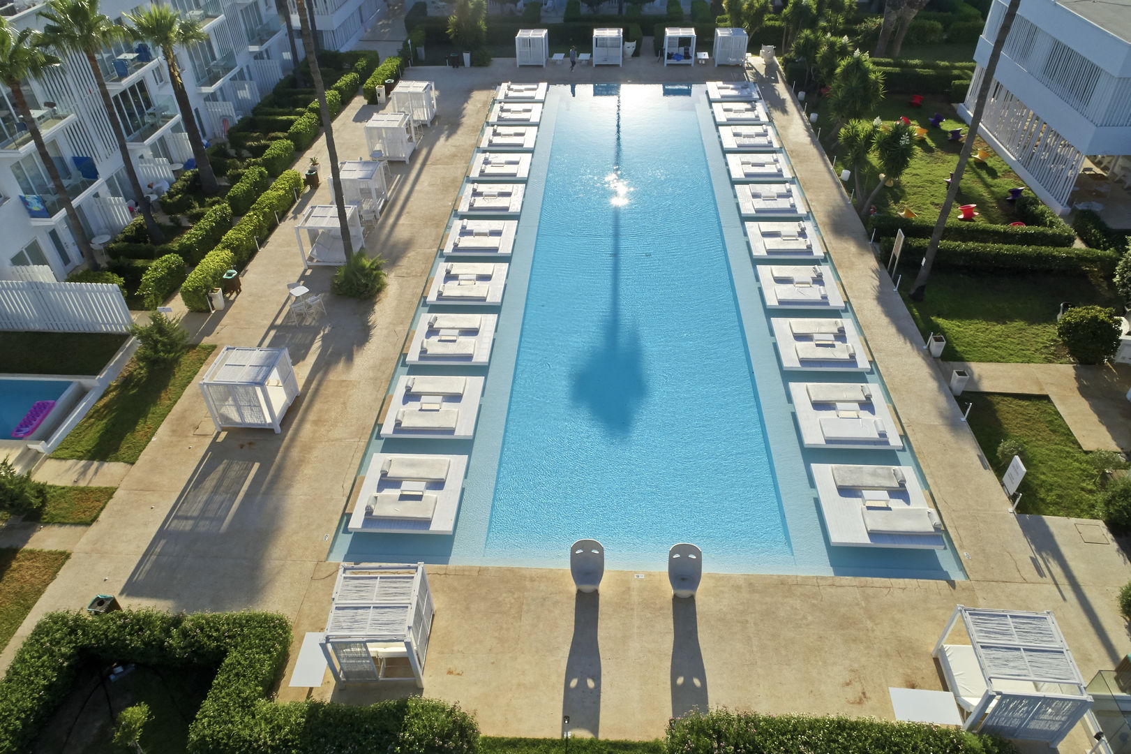 So White Beach Resort image 3