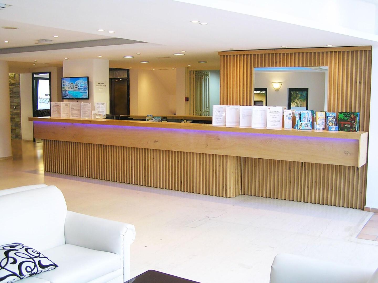Elmi Suites Beach Hotel foto 13