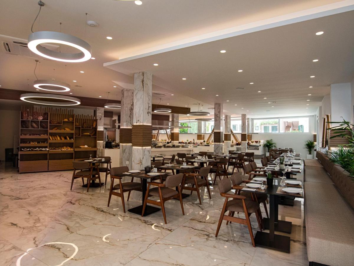 Elmi Suites Beach Hotel foto 2