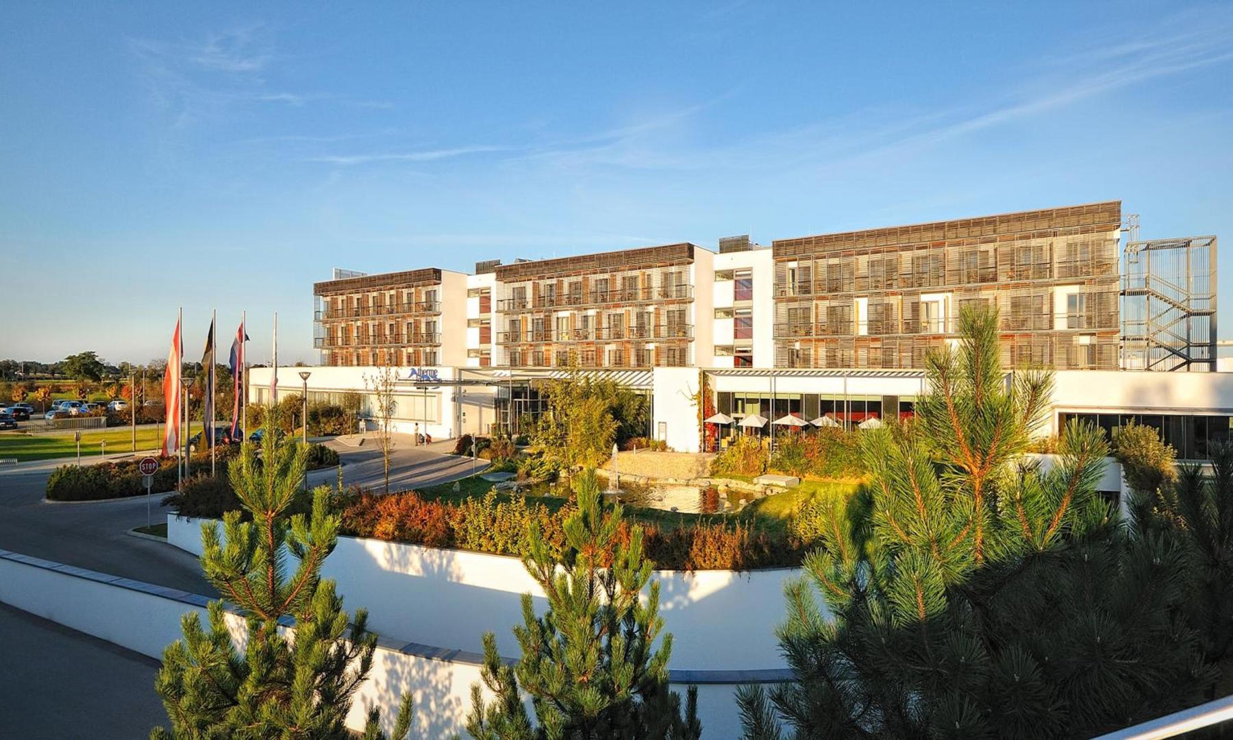 Therme Laa – Hotel I Silent Spa I Villas foto 5