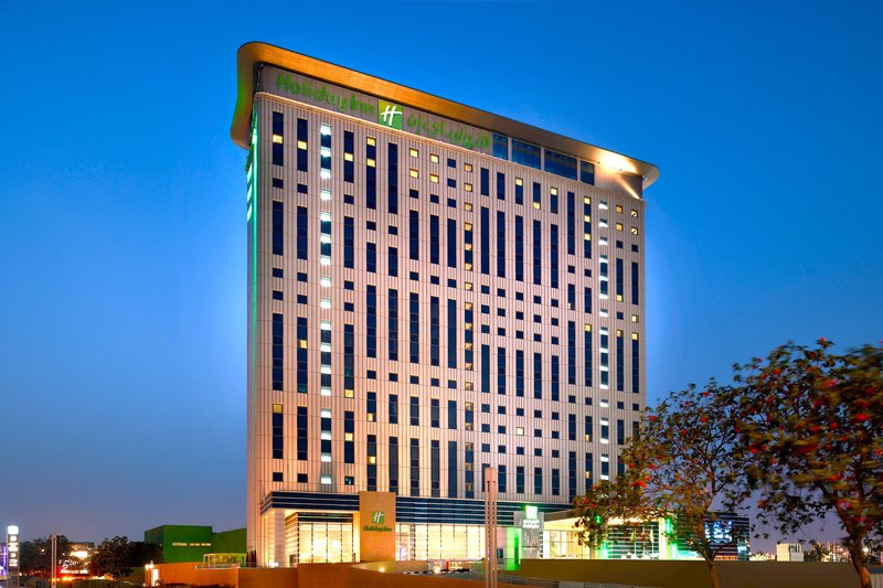 Holiday Inn & Suites Dubai Festival City image 0