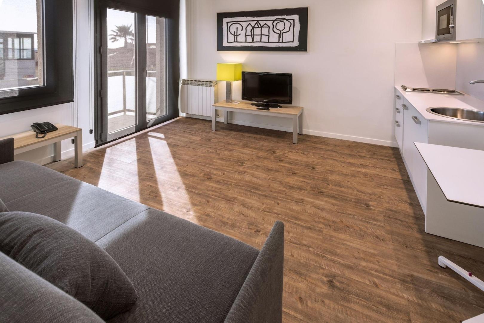 Kamer met balkon — Apartamentos Playa de Castelldefels