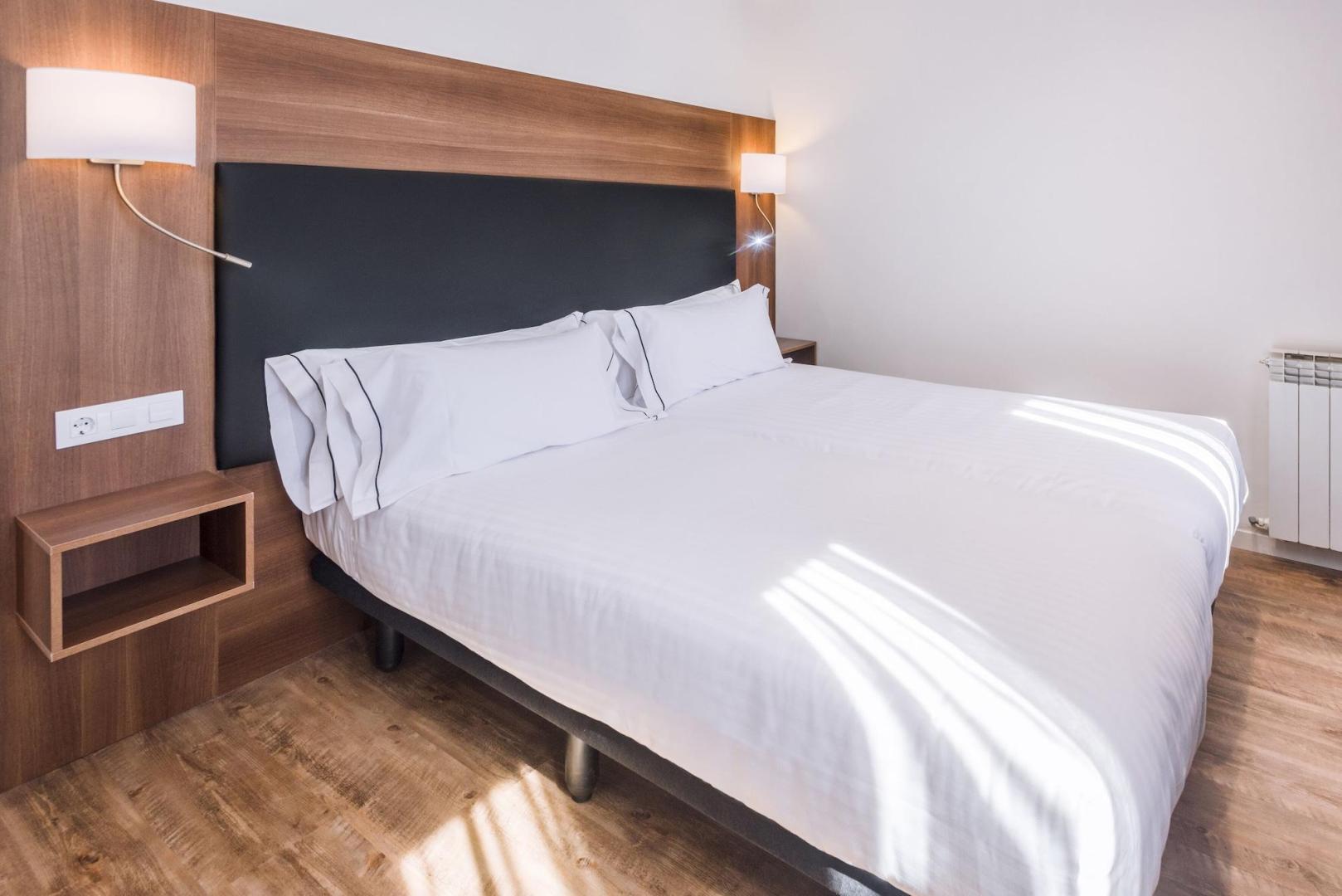 Kamer met tweepersoonsbed — Apartamentos Playa de Castelldefels