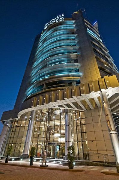 City Seasons Hotel Dubai image 0