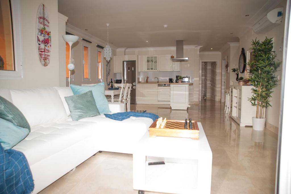 Monte Carrera image 3