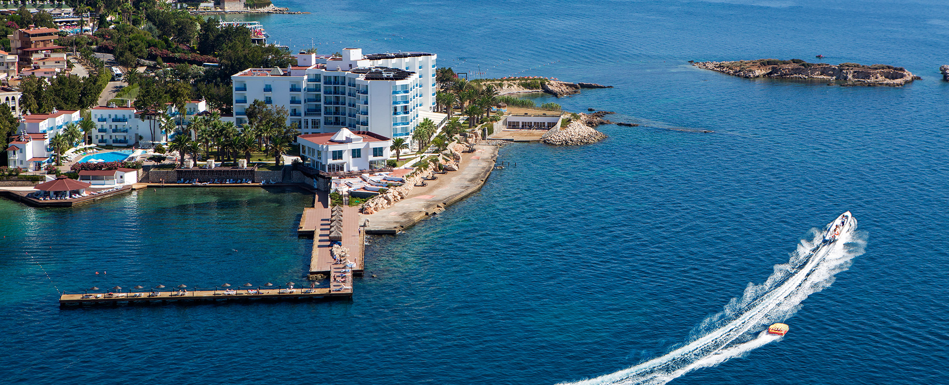 Le Bleu Hotel & Resort image 3