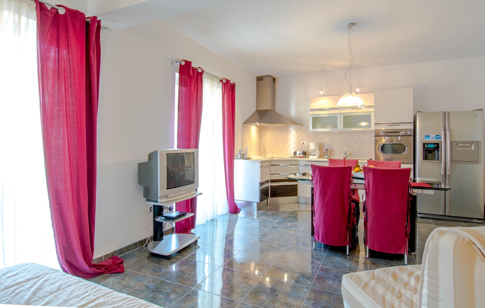 Apartments Duje image 1