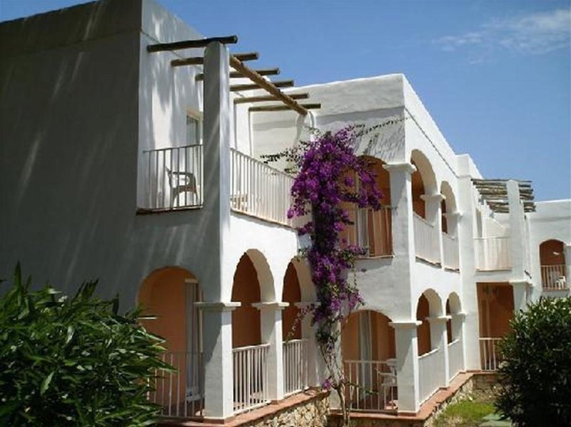 Destino Five Ibiza image 2