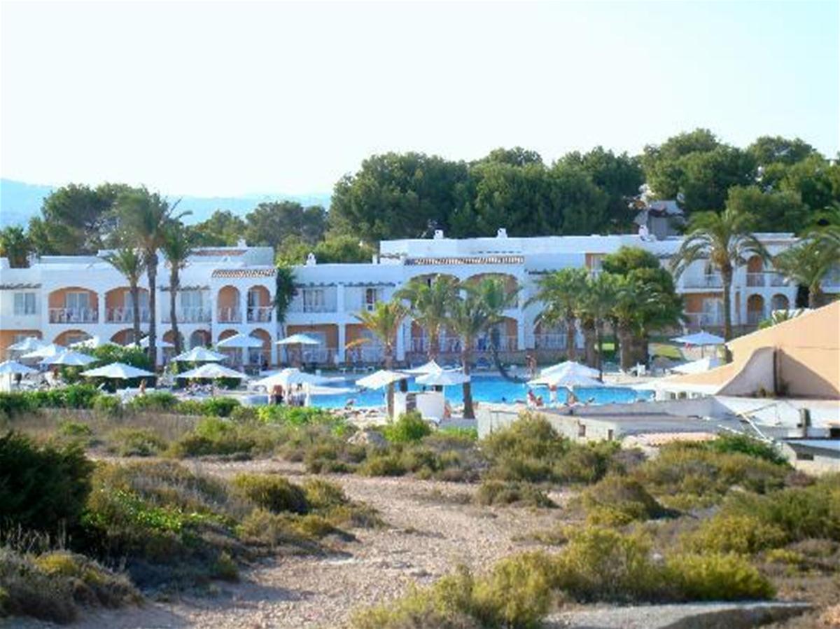 Destino Five Ibiza image 1