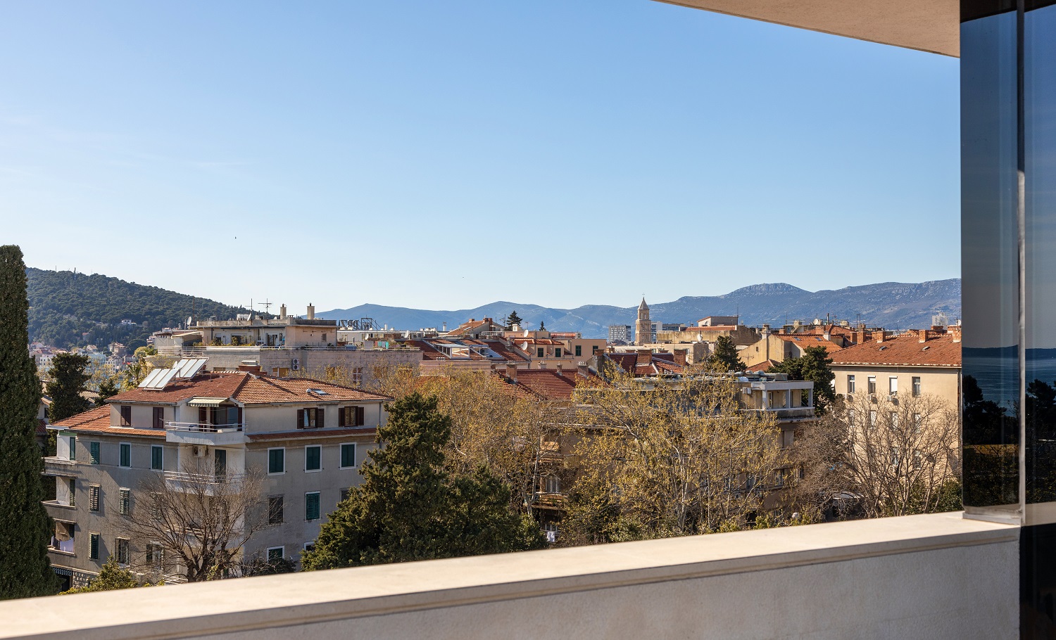 Zeezicht vanaf het balkon — Hotel Park