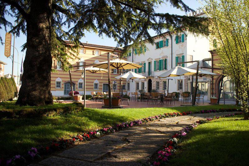 Hotel Villa Malaspina in Castel d'Azzano - foto 5