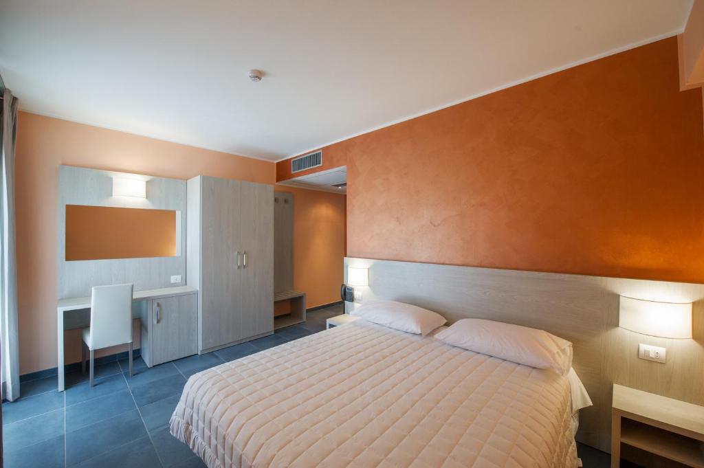 Hotel Testani Colleferro image 1