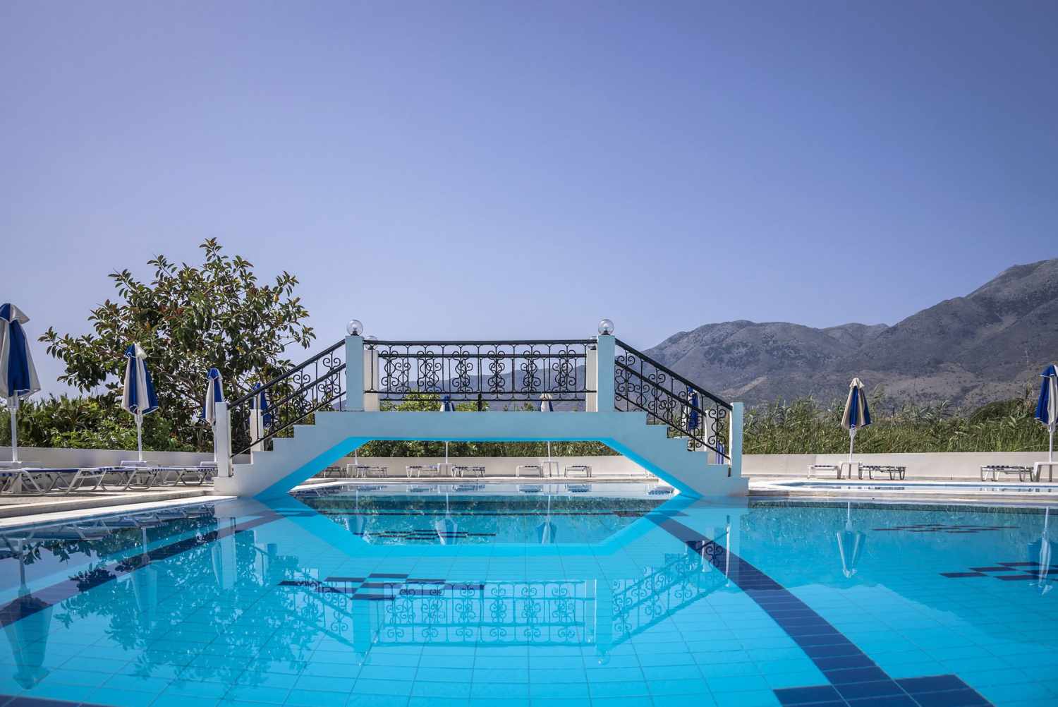 Vantaris Garden image 2