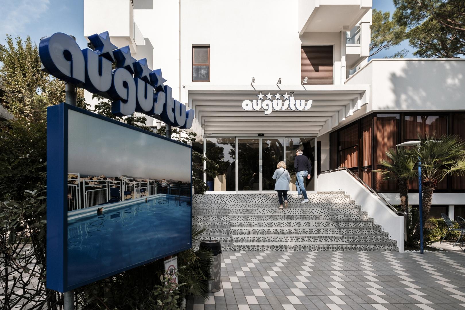 Augustus foto 18