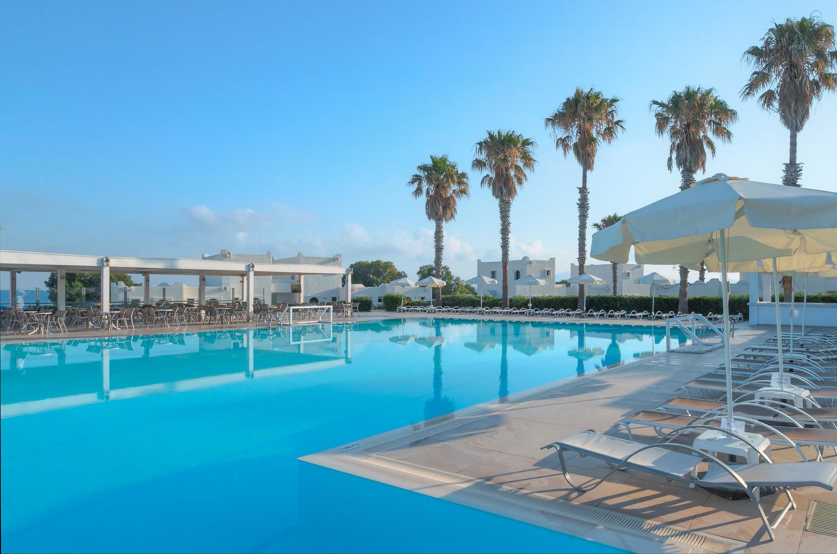 Aeolos Beach Hotel image 0