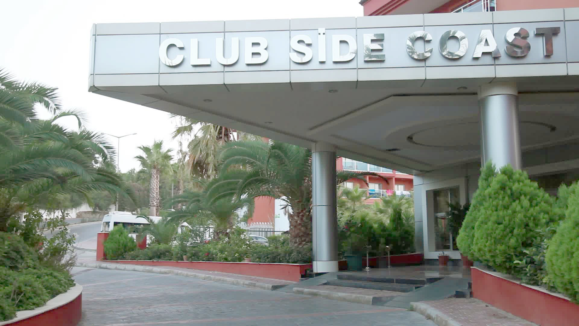 Club Side Coast Hotel image 3