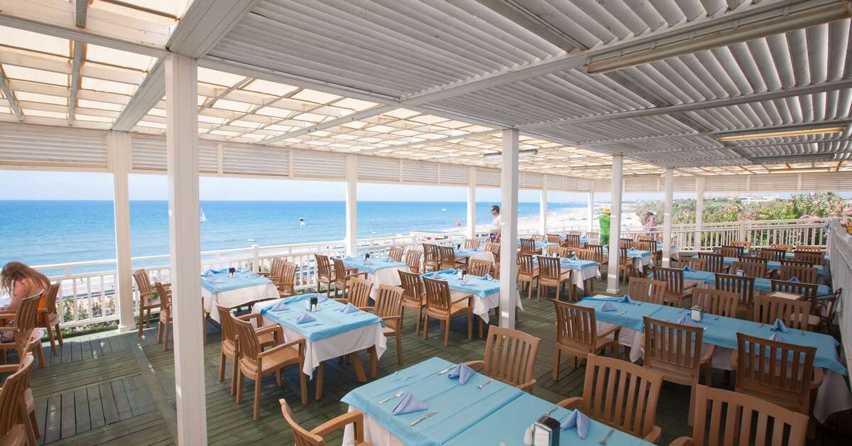 Club Side Coast Hotel image 2