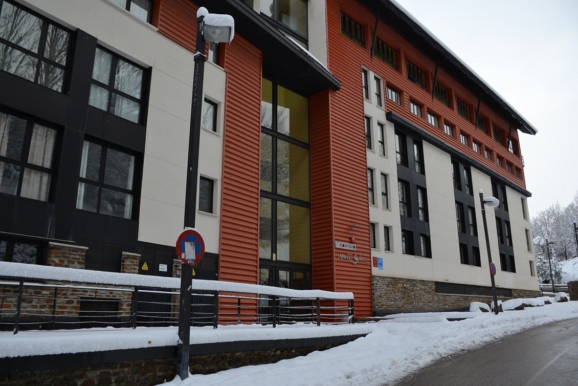 Gorbea Suites image 0