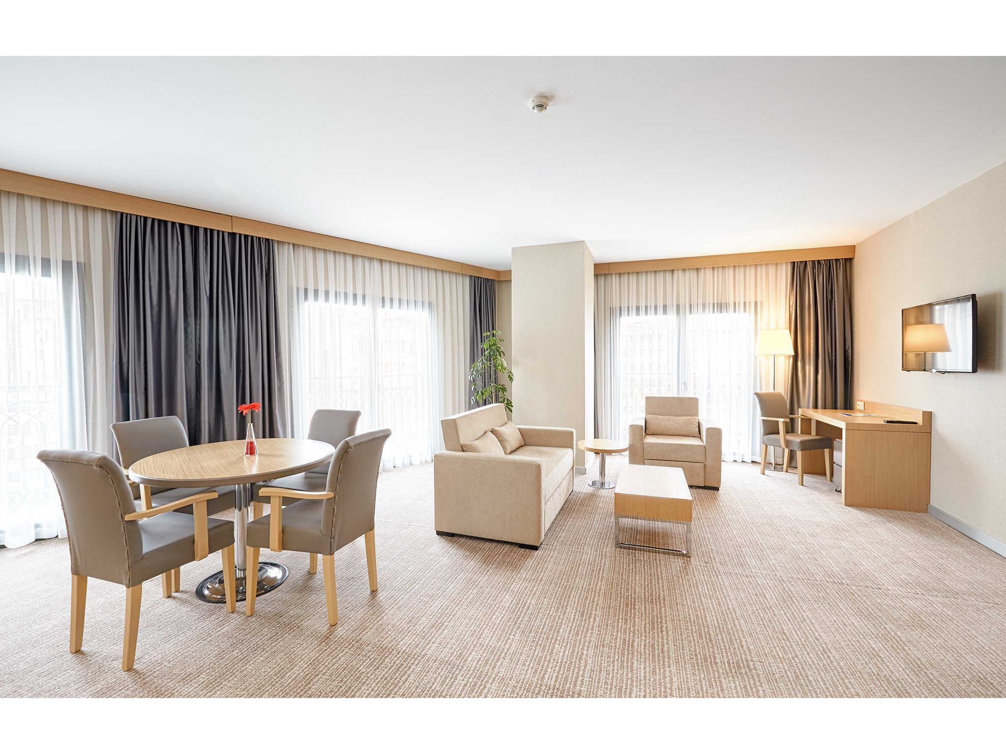 Kordon Hotel Cankaya image 3