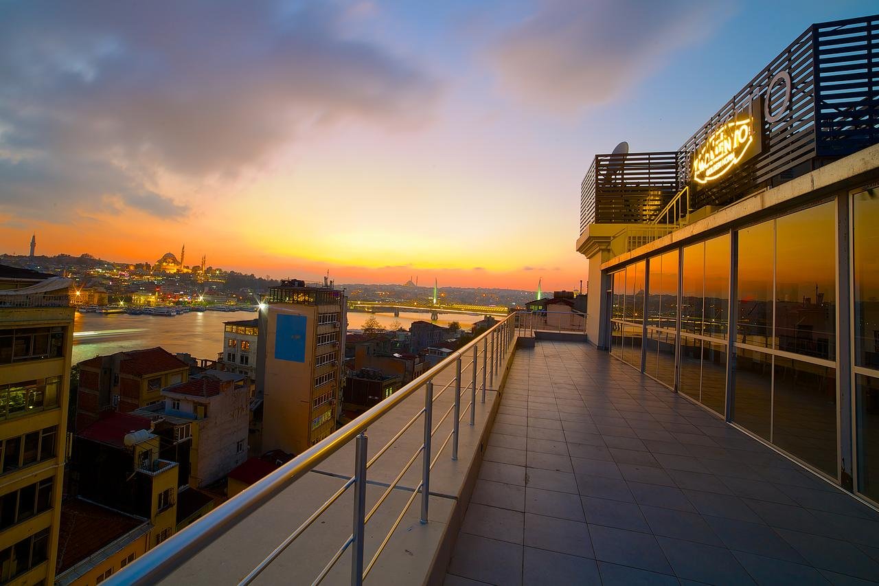 Hotel Momento Golden Horn image 1