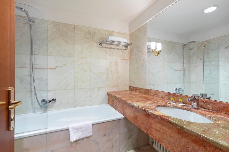 B&B HOTEL Affi Lago di Garda foto 112