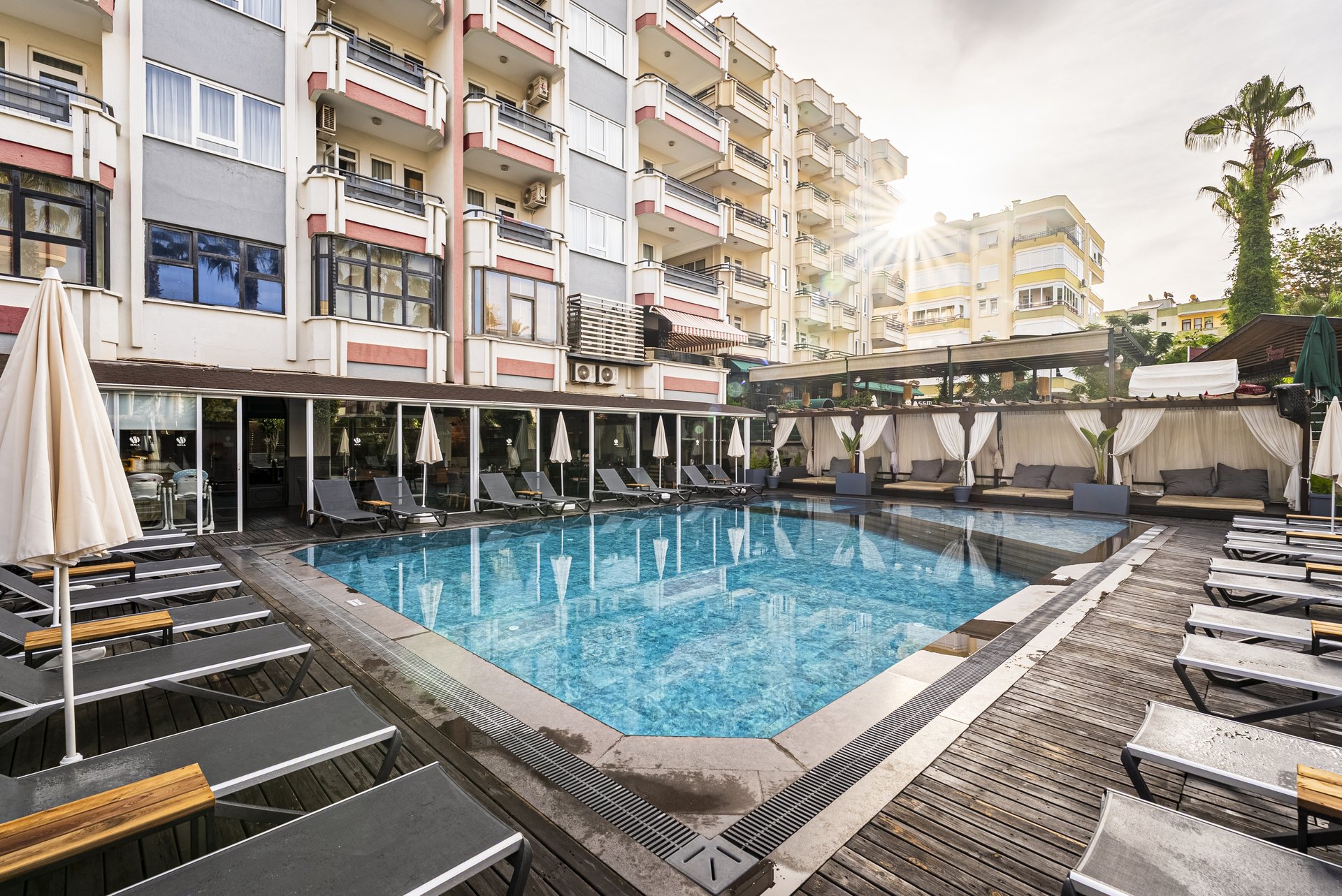 HMA Hotel & Suites image 2