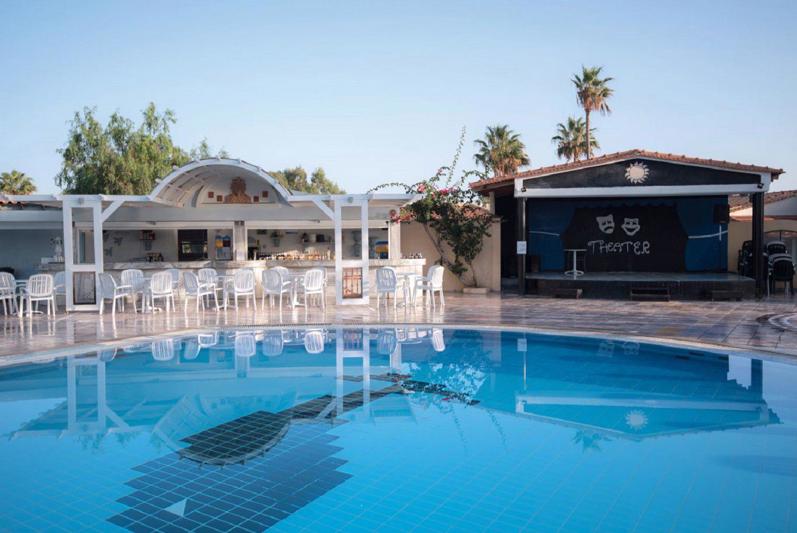 Atlantis Hotel in Lambi - foto 5