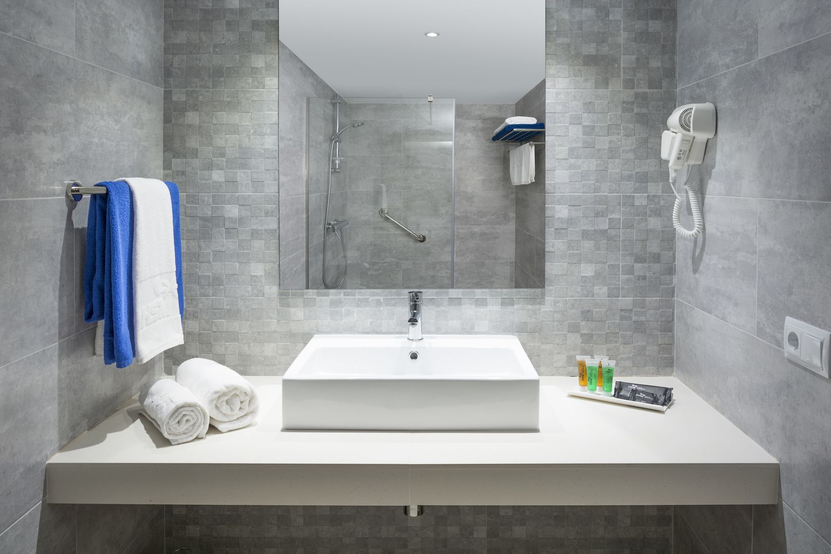 HSM Sandalo Beach image 3