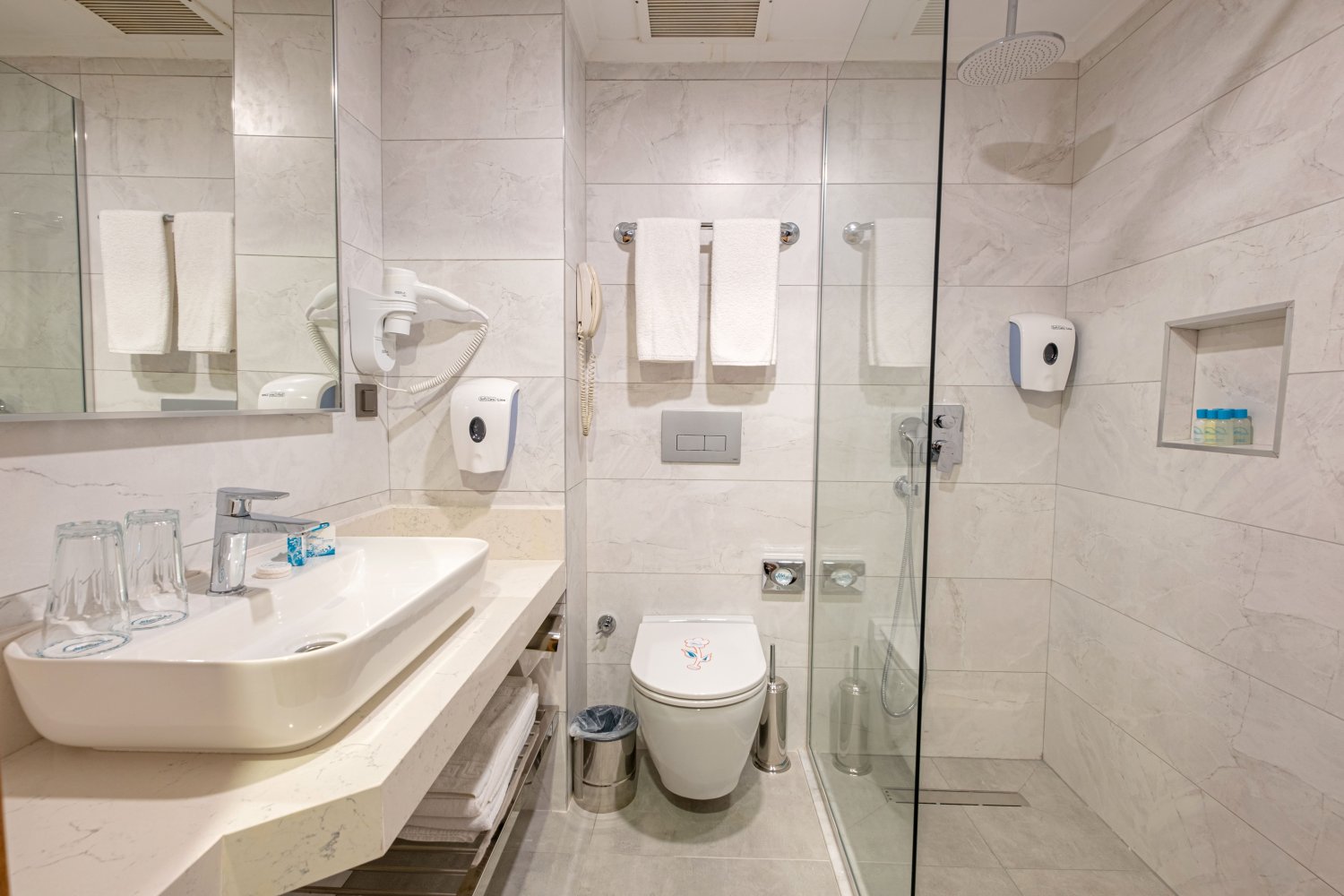 Alba Resort Hotel image 2