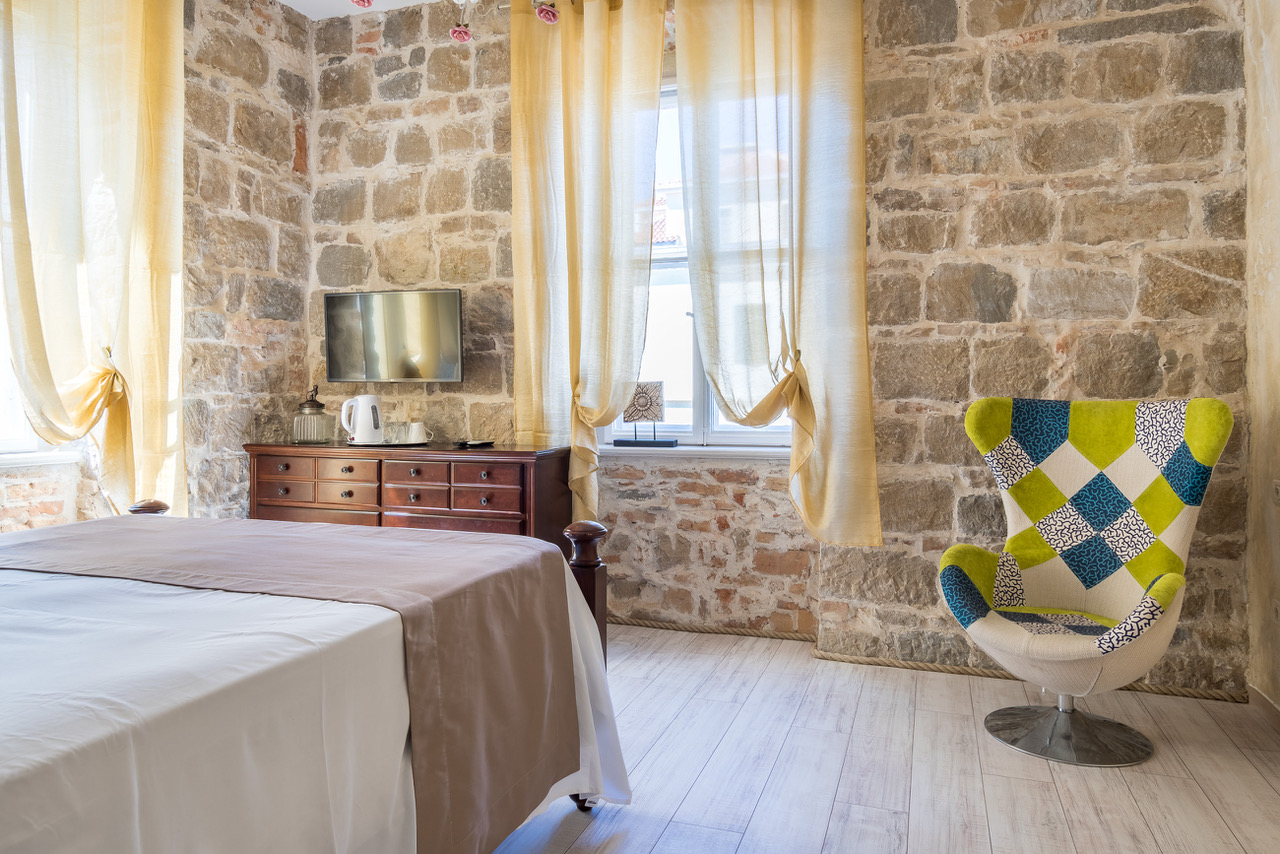Pietra Rossa Luxury Rooms foto 6