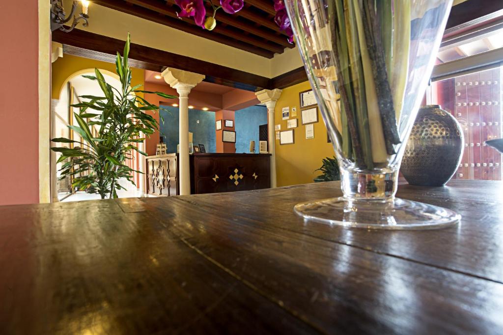 Alcazar De La Reina image 3