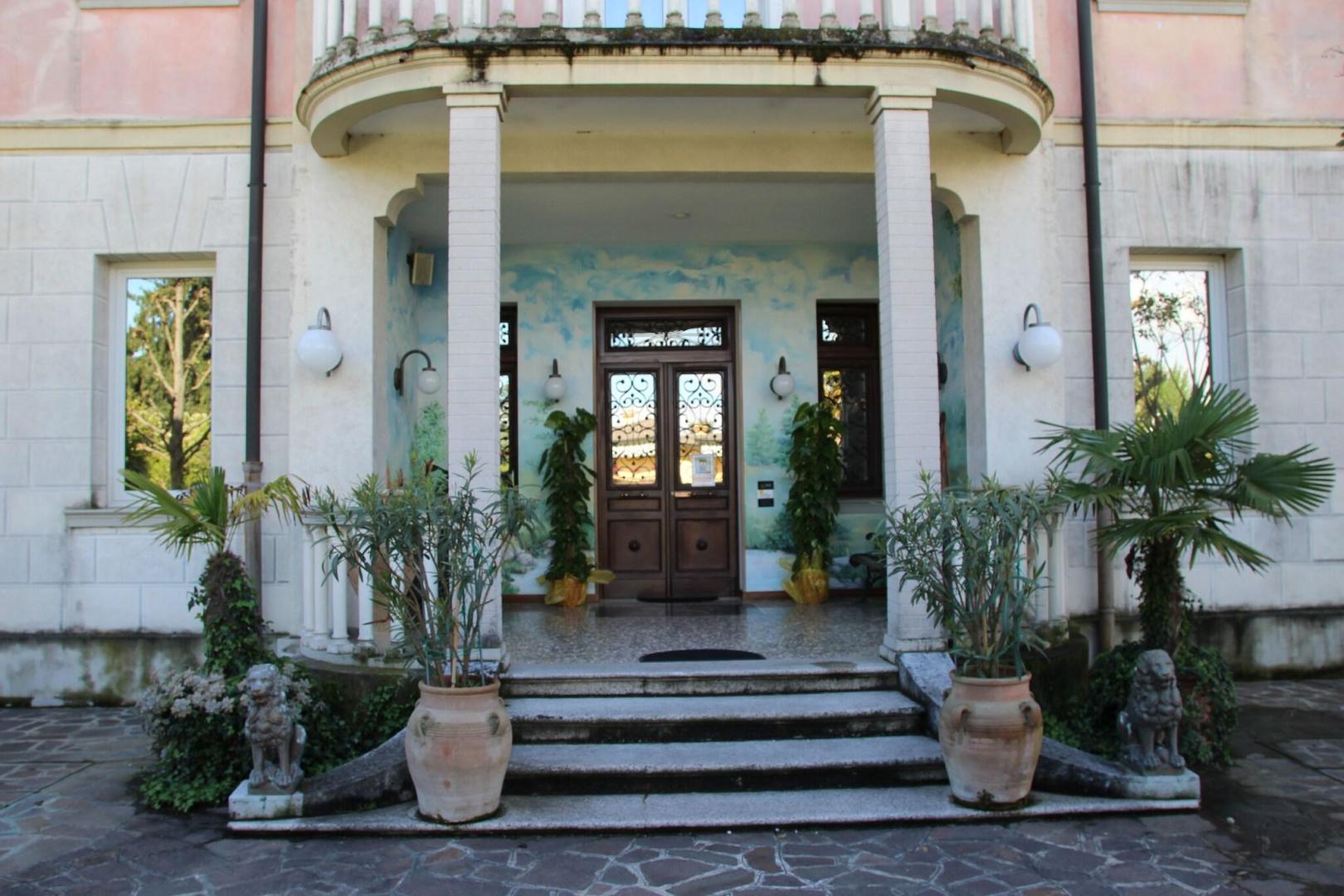 Villa Leon d'Oro image 2