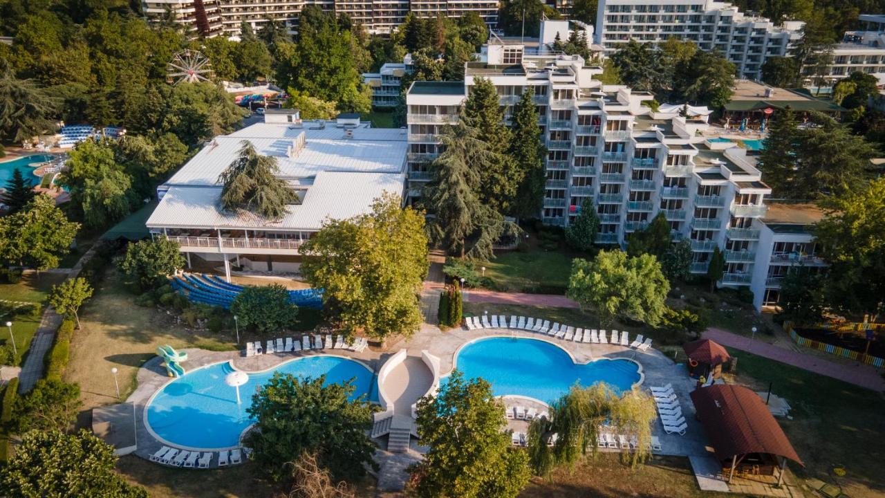 Sandy Beach Hotel