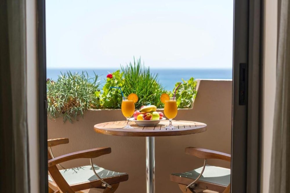 Alianthos Beach foto 14