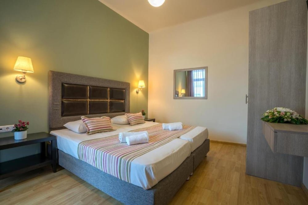 Alianthos Beach foto 11