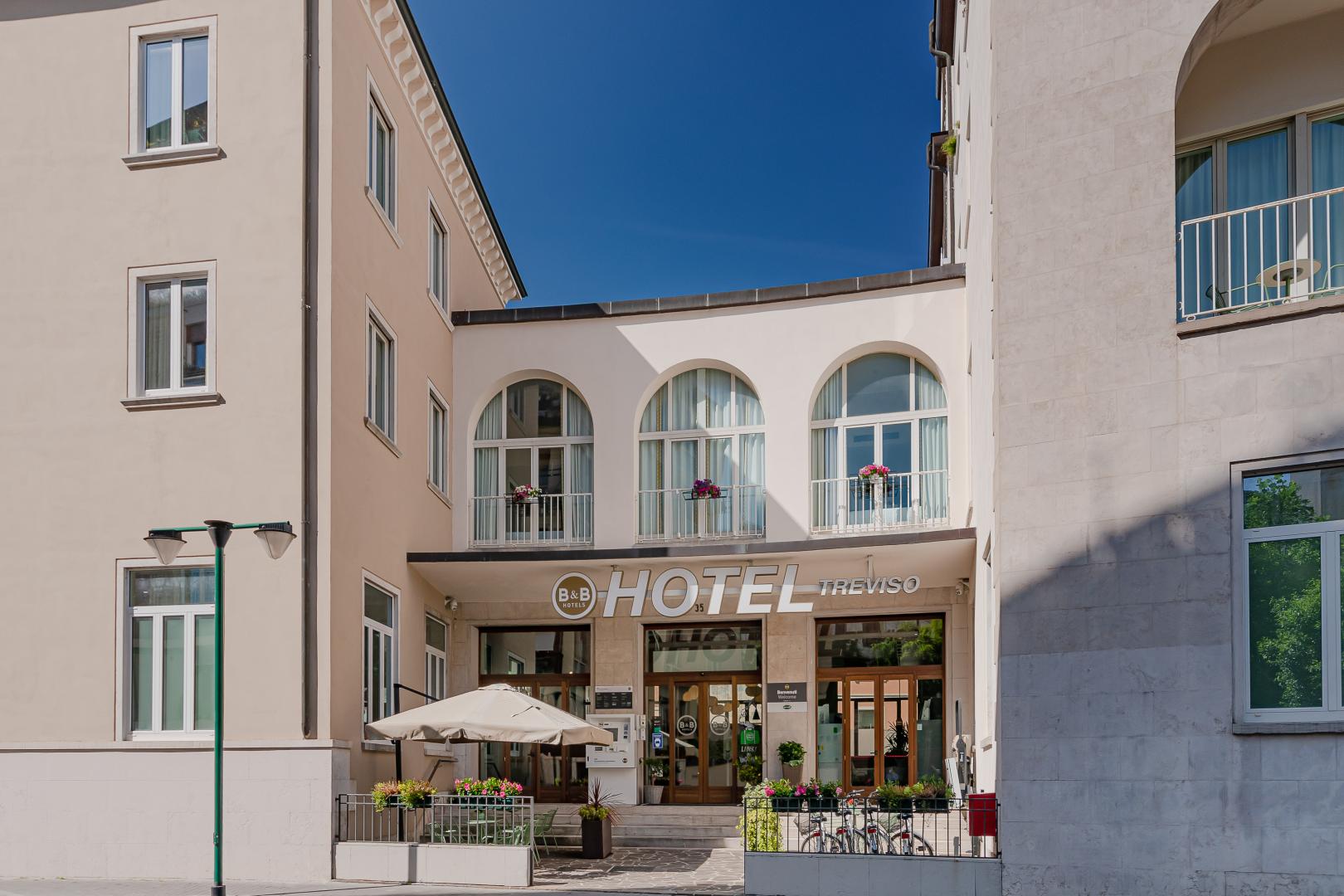 B&B HOTEL Treviso image 0