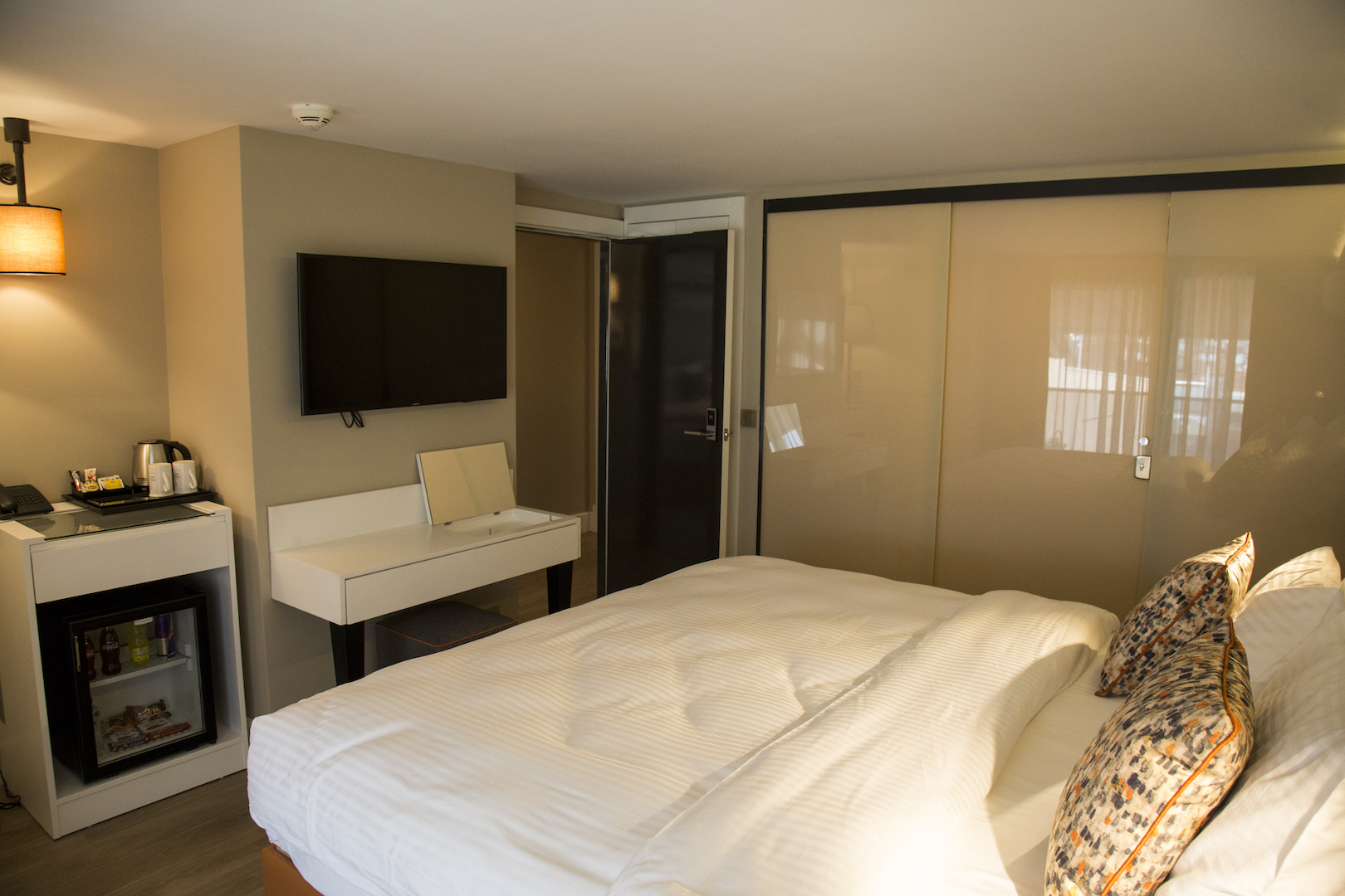 Sparkle Hotel image 2