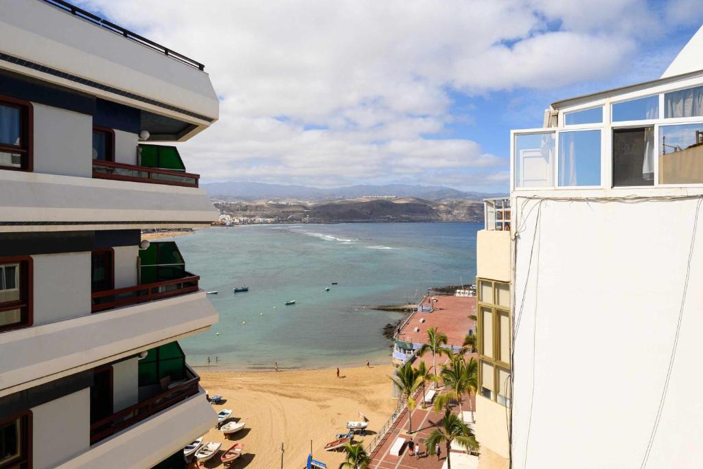 RK Canteras Suites Apartments image 1