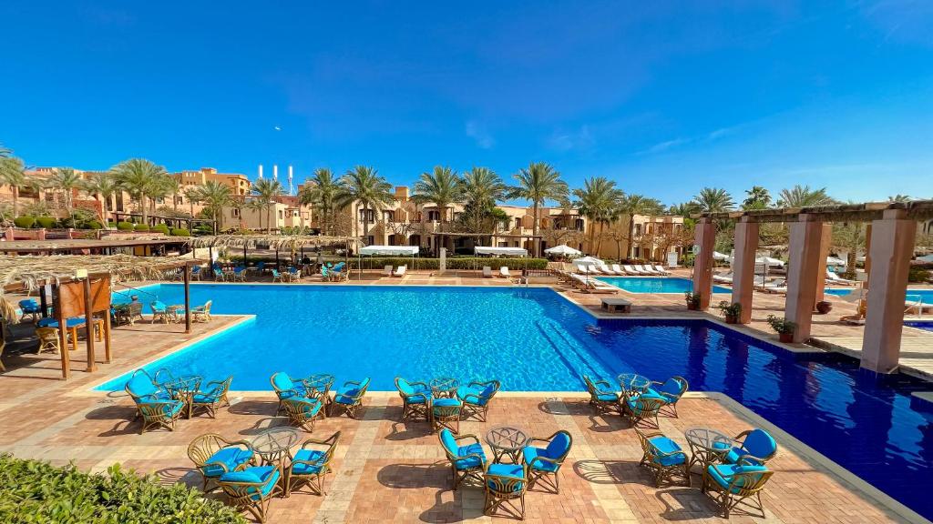 Tamra Beach Resort image 0