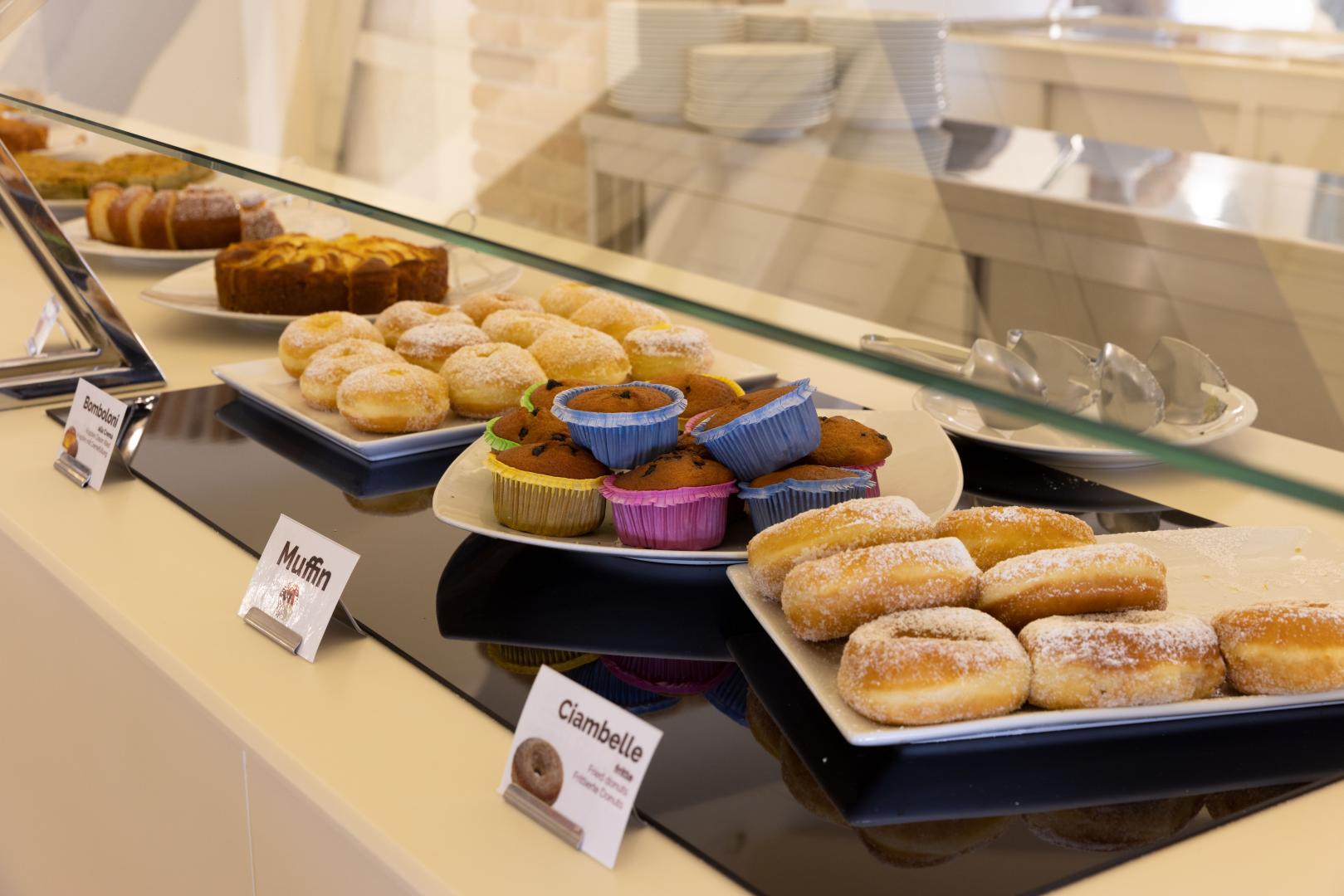 Ontbijtbuffet — Hotel Club Saraceno
