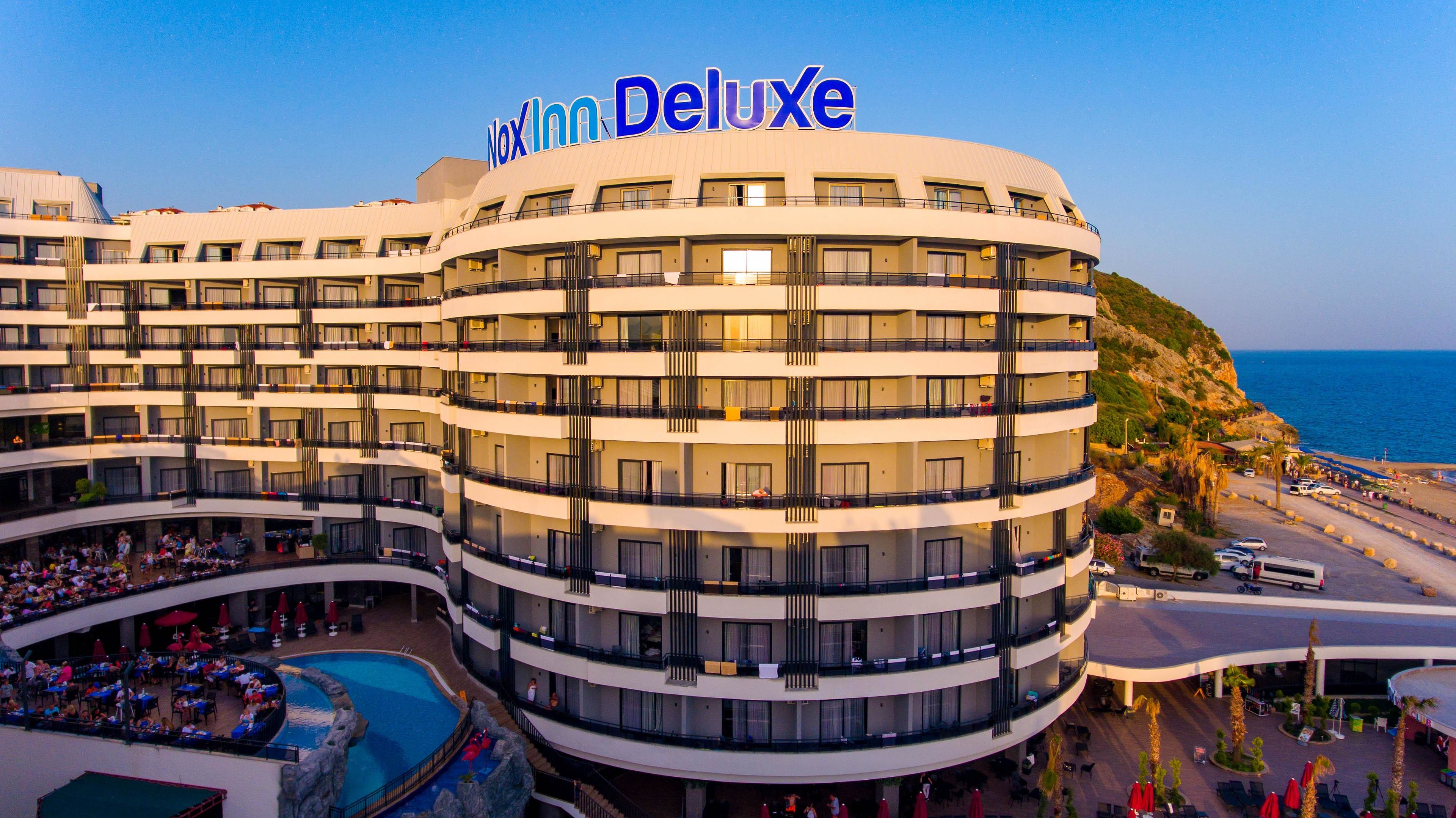 NoxInn Deluxe Hotel image 2