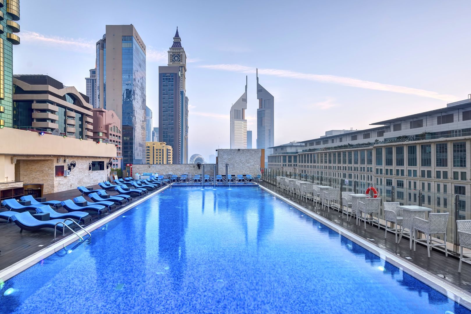 Gevora Hotel image 1