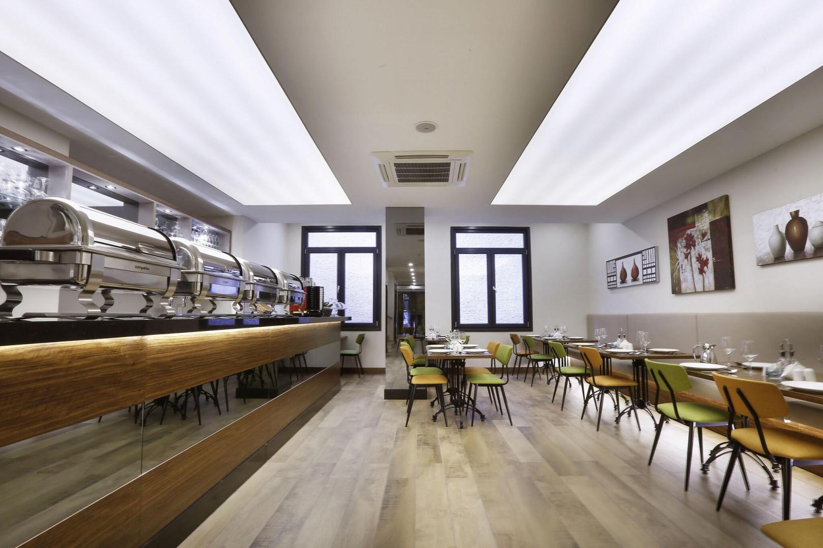 The White Orient Hotel — 4