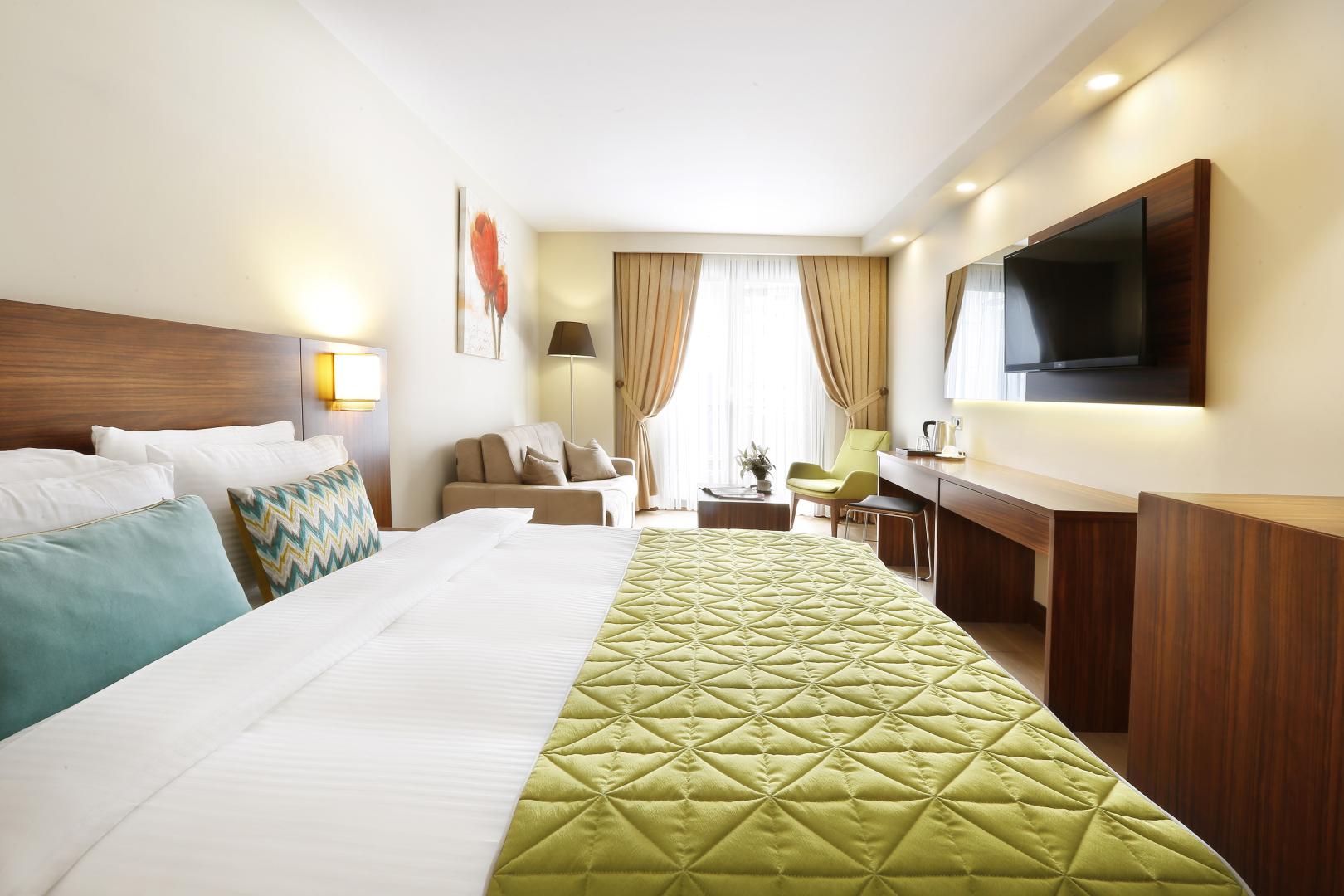 The White Orient Hotel — 3