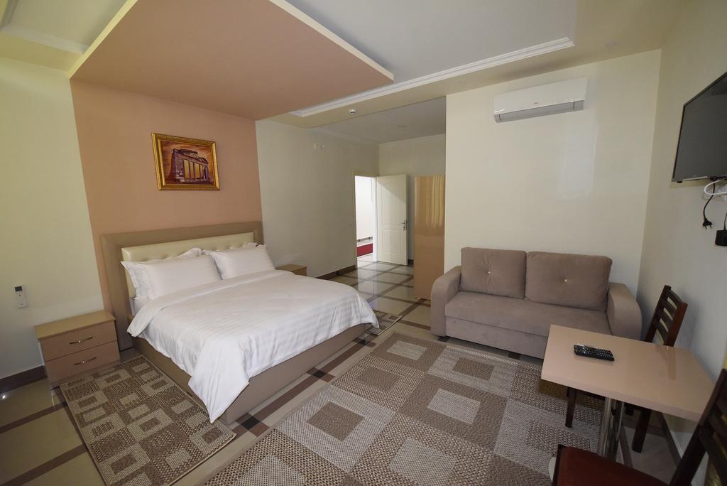 Suite met zithoek — Buna Park Hotel